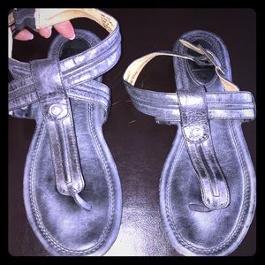 Frye Alessia Trapunto Thong Sandal 6.5 Black/Gray